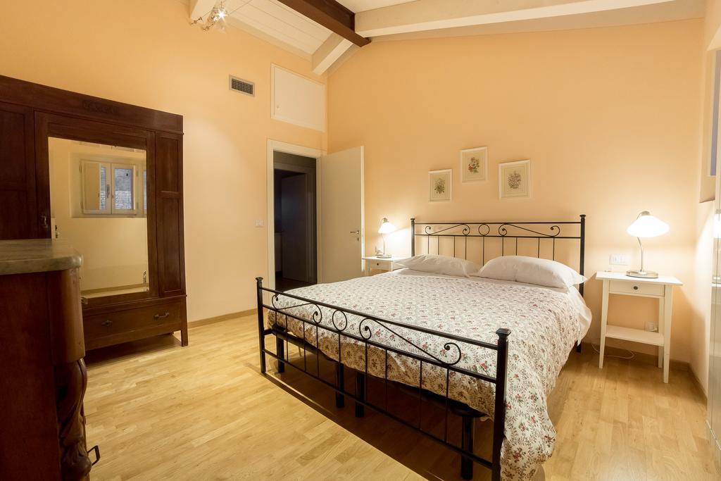 Holiday Home Il Borgo Degli Agrumi Uzzano Eksteriør bilde