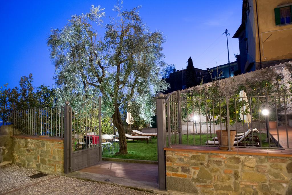 Holiday Home Il Borgo Degli Agrumi Uzzano Eksteriør bilde